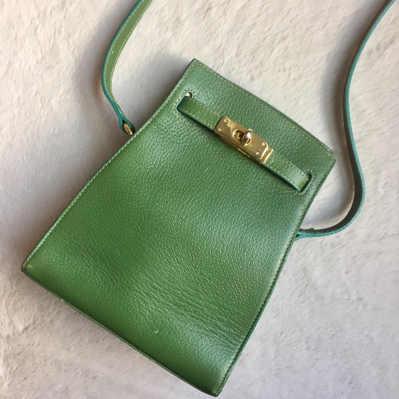 Famarc Handbags - Green Leather Crossbody Tall Bag